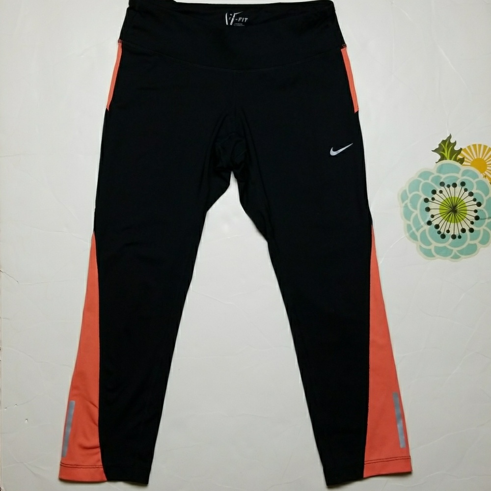 Nike capri leggings size S